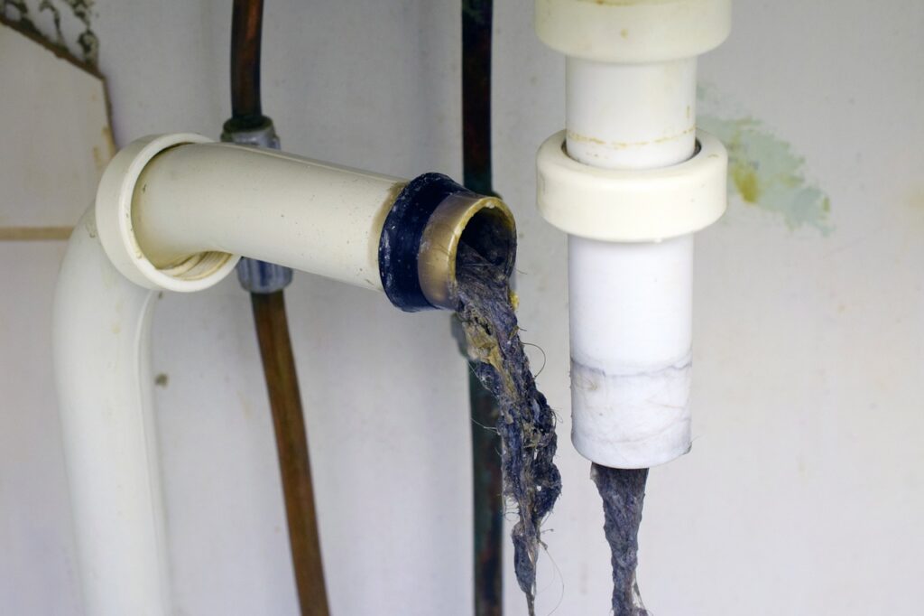Sewer Odors Through AC Vents: Dry Traps and Negative Pressure Collide